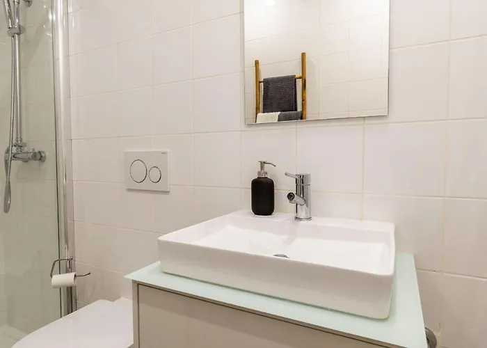 Apartamento Riverside Cozy By Lovelystay