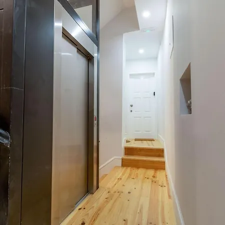 Riverside Cozy By Lovelystay * ポルト